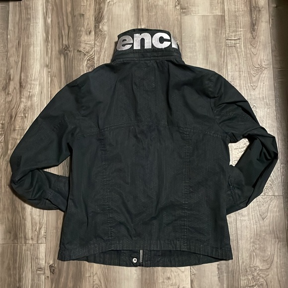 Bench Jacket - Picture 2 of 5